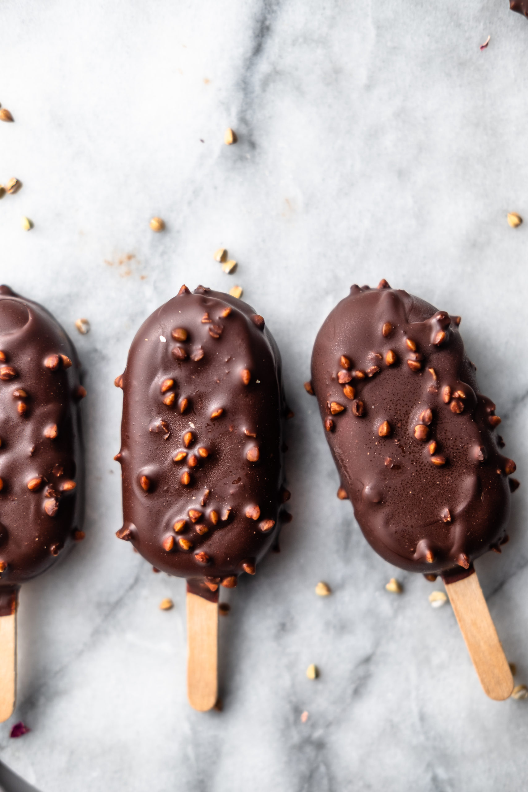 Vegan Caramel and Cashew Mini Ice Cream Pops - guiltfree