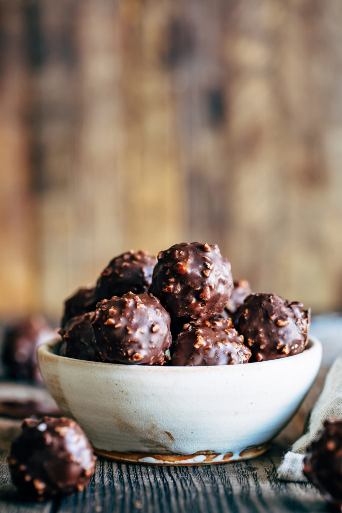 Homemade Raffaello Chocolate Truffles Recipe, Easy Ferrero Rocher Treats