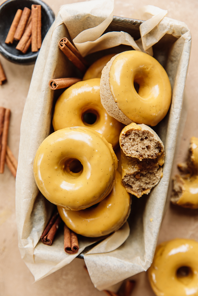 Vanilla Cinnamon Donuts